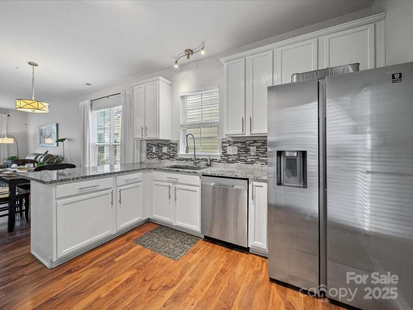 1228 Rising Oak Drive, Charlotte, NC 28206.  MLS# CAR4271821, YatesRealty ID 22591. 