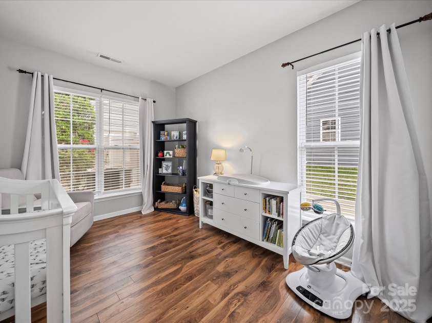 1228 Rising Oak Drive, Charlotte, NC 28206.  MLS# CAR4271821, YatesRealty ID 22591. 