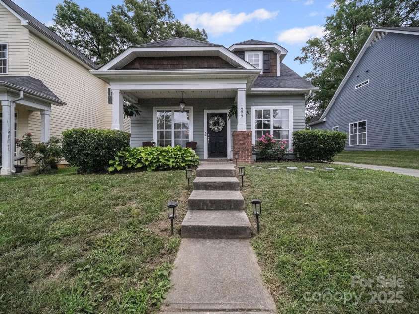 1228 Rising Oak Drive, Charlotte, NC 28206.  MLS# CAR4271821, YatesRealty ID 22591. 