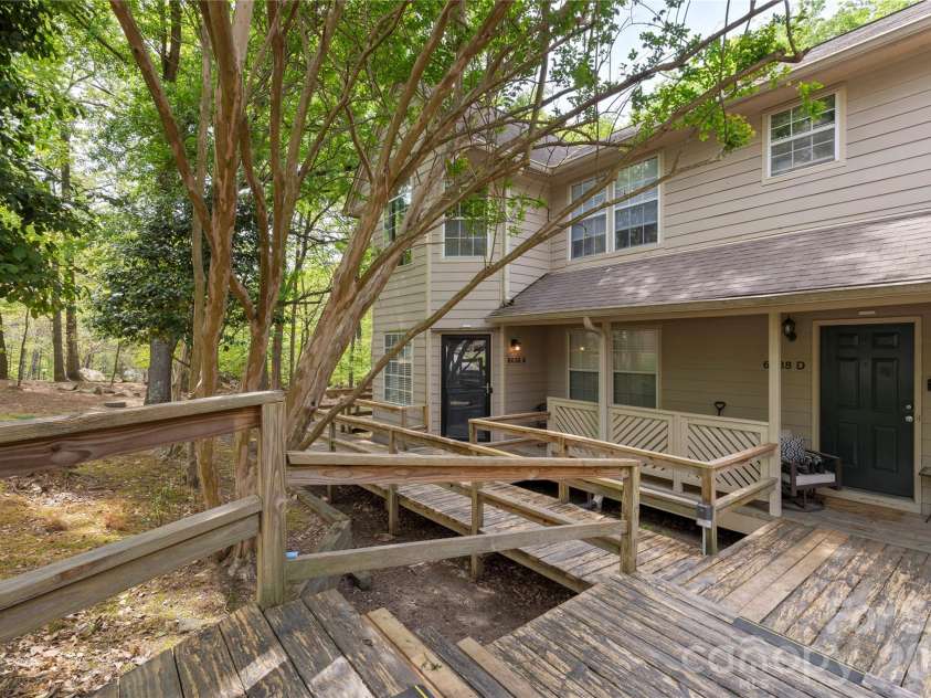 6038 Gray Gate Lane, Charlotte, NC 28210.  MLS# CAR4365996, YatesRealty ID 22591. 