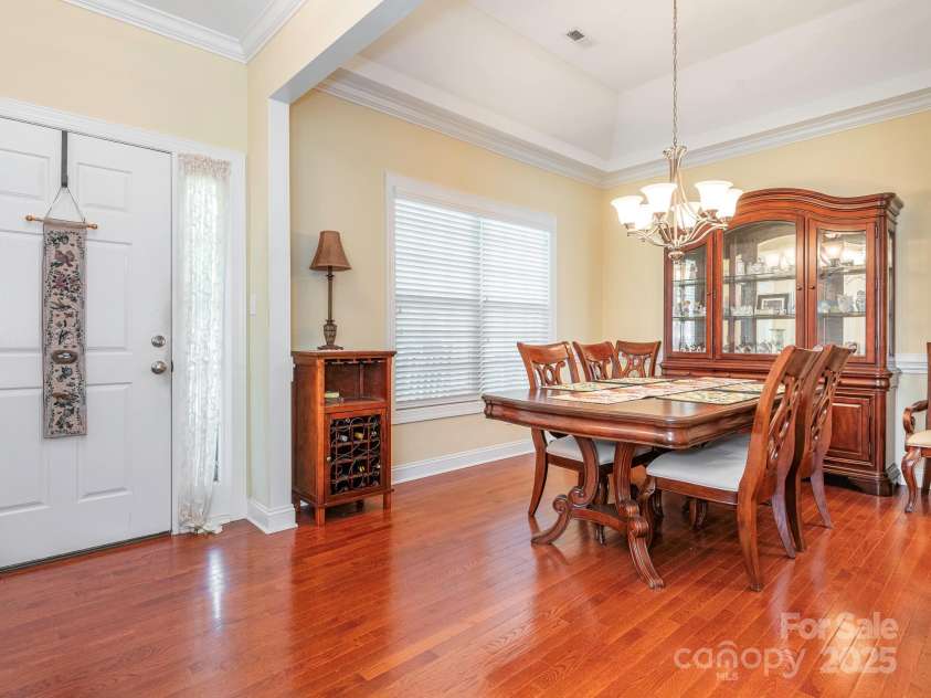 3697 Travertine Drive, Lancaster, SC 29720.  MLS# CAR4271522, YatesRealty ID 22592. Entryway & Dining Room