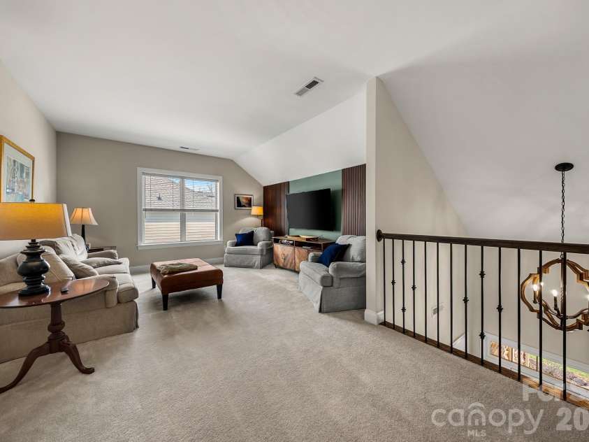 6008 Candlestick Lane, Lancaster, SC 29720.  MLS# CAR4366162, YatesRealty ID 22592. Upstairs loft