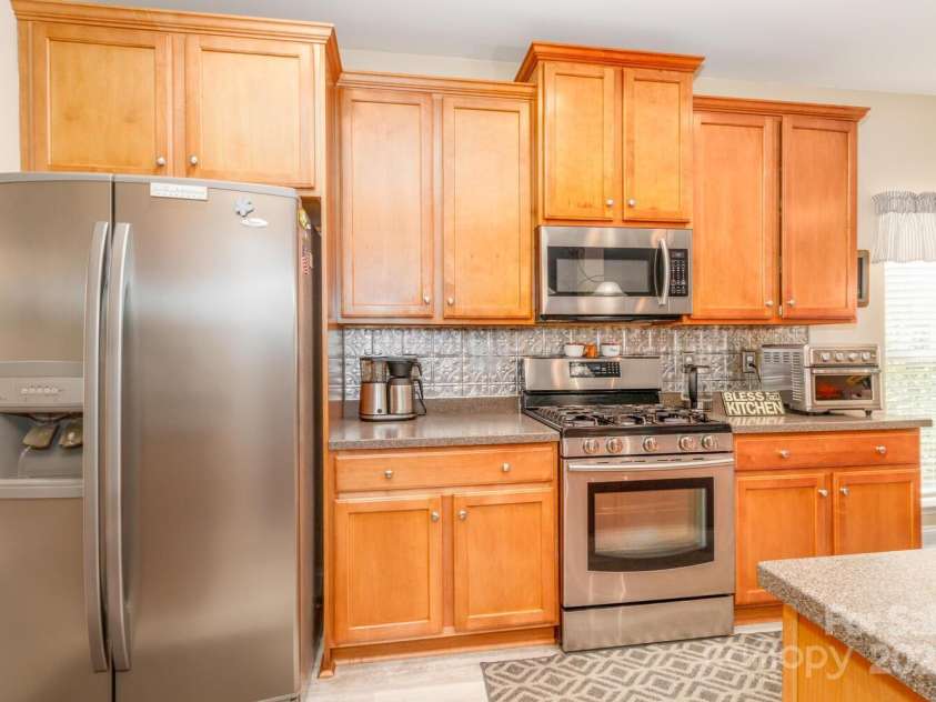 1006 Apogee Drive, Indian Trail, NC 28079.  MLS# CAR4266801, YatesRealty ID 22593. 