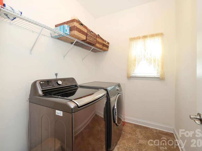 2217 Chapel Gate Drive, Rock Hill, SC 29732.  MLS# CAR4340623, YatesRealty ID 22593. LAUNDRY ROOM