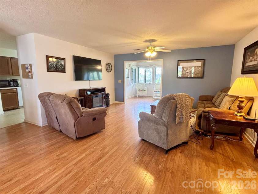 3 Wintry Drive, Hendersonville, NC 28792.  MLS# CAR4370347, YatesRealty ID 22594. 