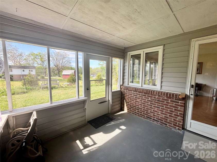 3 Wintry Drive, Hendersonville, NC 28792.  MLS# CAR4370347, YatesRealty ID 22594. 