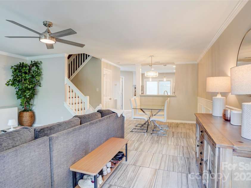 5909 Cougar Lane, Charlotte, NC 28269.  MLS# CAR4273446, YatesRealty ID 22594. 