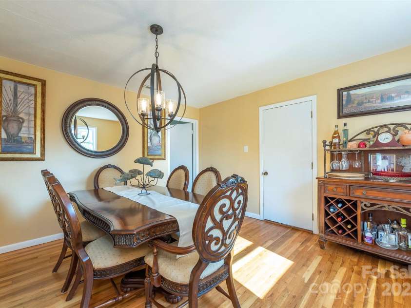 39 Pershing Road, Asheville, NC 28805.  MLS# CAR4262949, YatesRealty ID 22596. Dining room off the kitchen