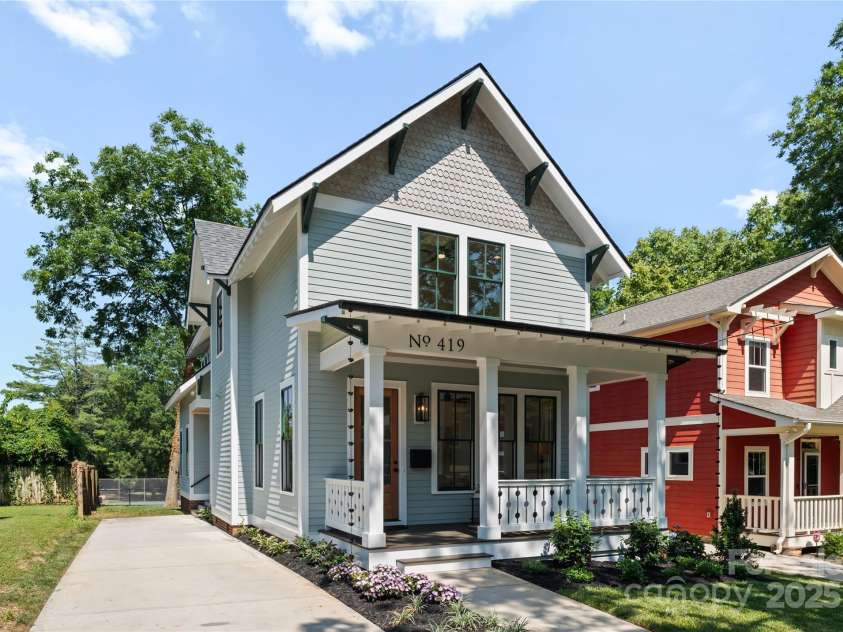 419 Solomon Street, Charlotte, NC 28216.  MLS# CAR4275427, YatesRealty ID 22597. 