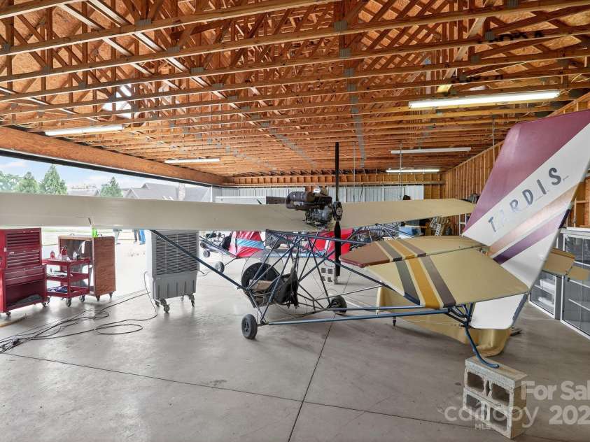 1004 Brockman Road, Greer, SC 29651.  MLS# CAR4312063, YatesRealty ID 226. 1004 - Hangar 2