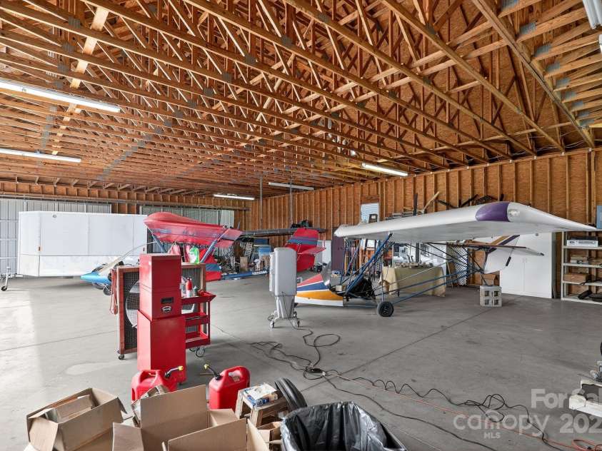 1004 Brockman Road, Greer, SC 29651.  MLS# CAR4312063, YatesRealty ID 226. 1004 - Hangar 3