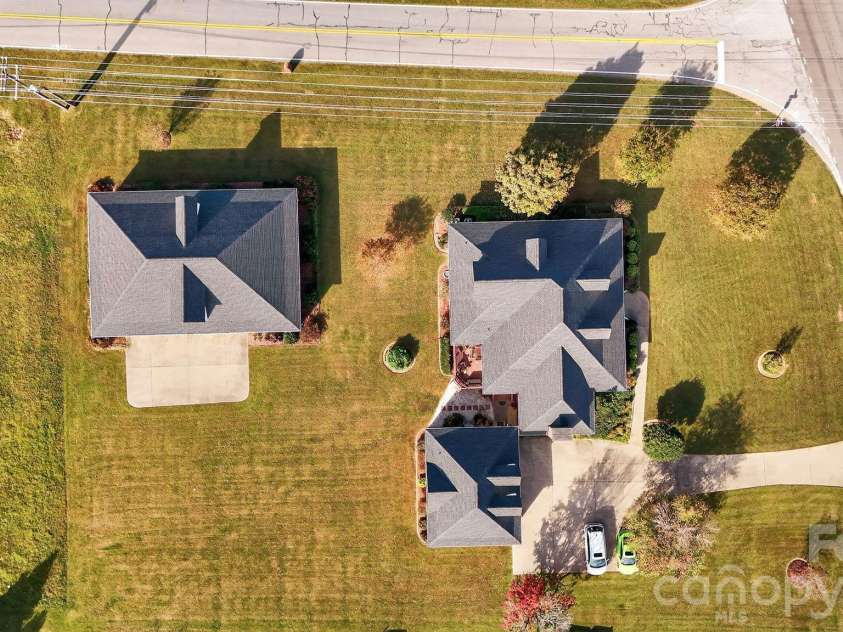 1004 Brockman Road, Greer, SC 29651.  MLS# CAR4312063, YatesRealty ID 226. Aerial Showing 1004 Brockman Rd 4