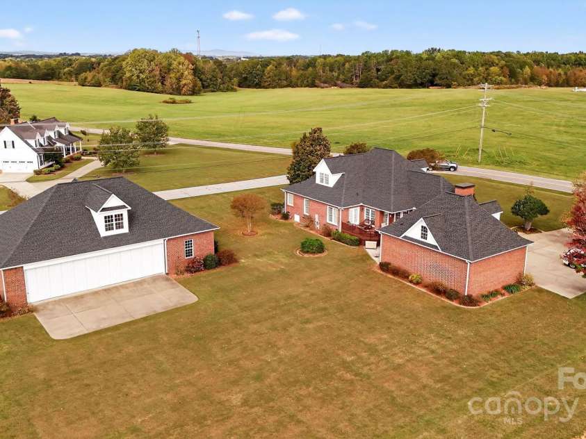 1004 Brockman Road, Greer, SC 29651.  MLS# CAR4312063, YatesRealty ID 226. Aerial Showing 1004 Brockman Rd 6