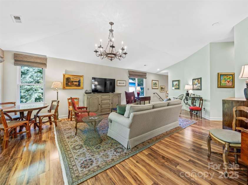 73 Ridgetop Circle, Brevard, NC 28712.  MLS# CAR4307459, YatesRealty ID 226. Spacious greatroom