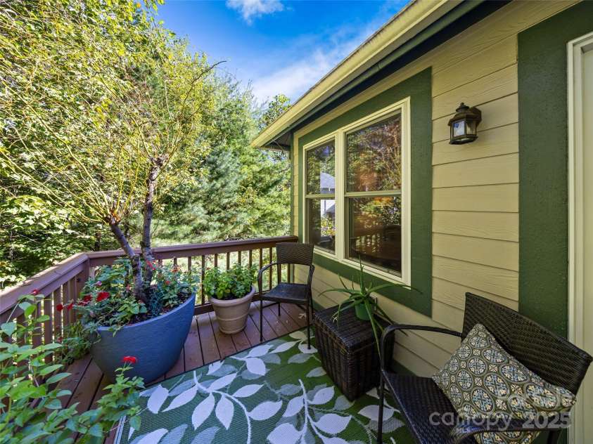 73 Ridgetop Circle, Brevard, NC 28712.  MLS# CAR4307459, YatesRealty ID 226. Your treetop deck