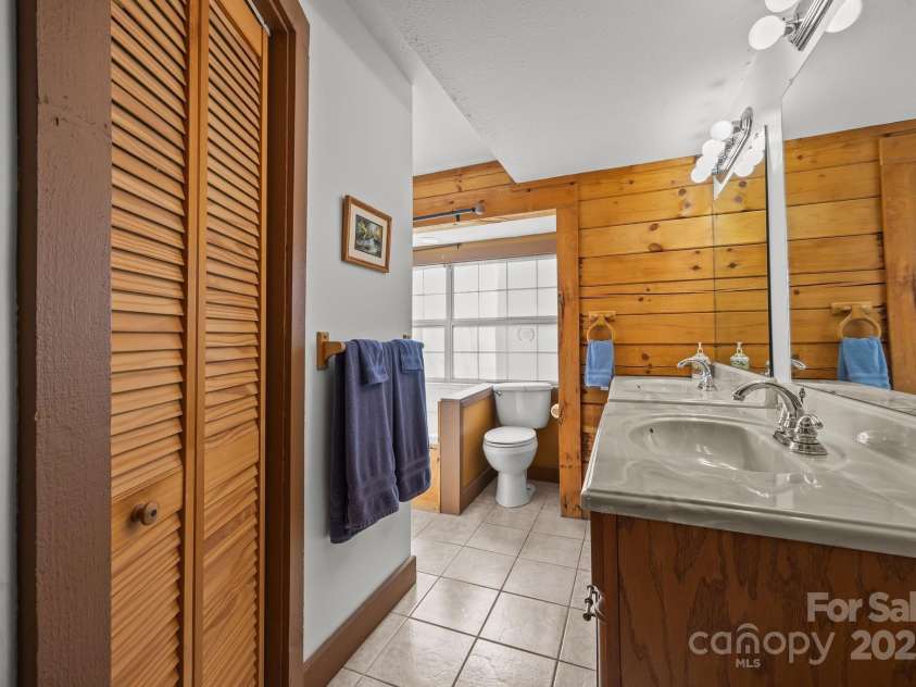 314 Cedarwood Drive, Waynesville, NC 28785.  MLS# CAR4228168, YatesRealty ID 2260. 