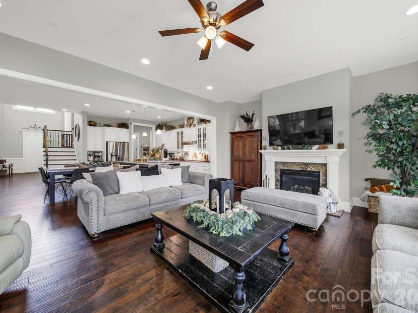 947 Eckerd Drive, Fort Mill, SC 29707.  MLS# CAR4348888, YatesRealty ID 2260. 