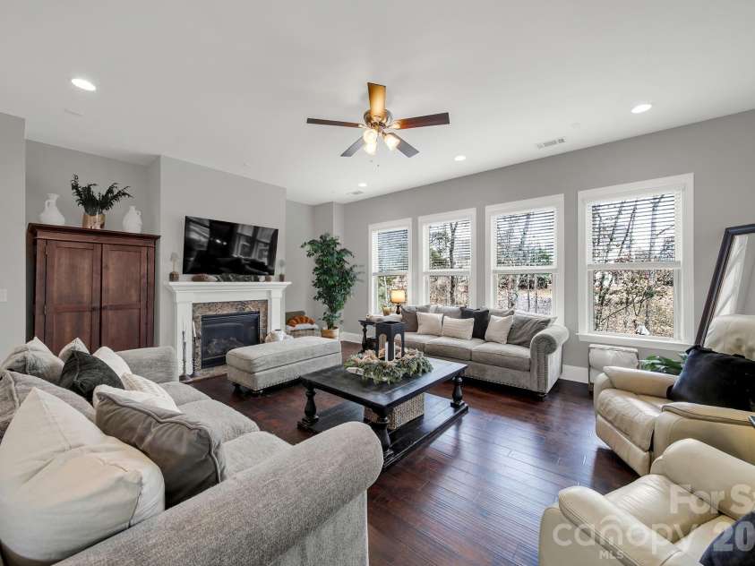 947 Eckerd Drive, Fort Mill, SC 29707.  MLS# CAR4348888, YatesRealty ID 2260. 