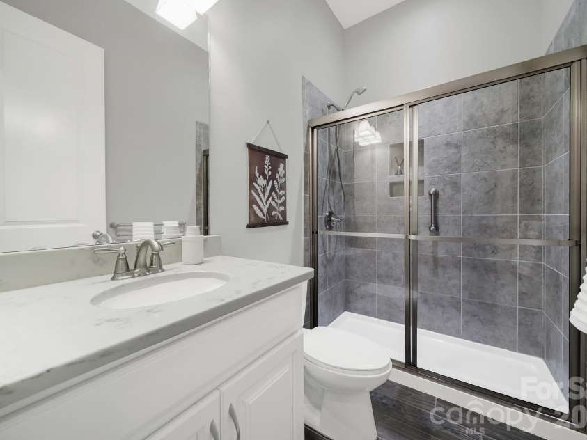 947 Eckerd Drive, Fort Mill, SC 29707.  MLS# CAR4348888, YatesRealty ID 2260. 