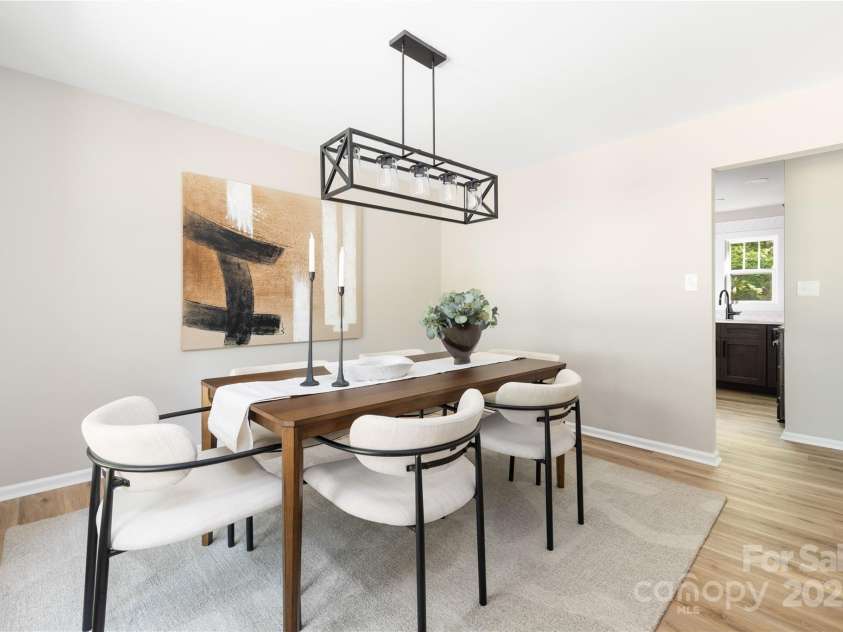 7407 Limerick Drive, Charlotte, NC 28270.  MLS# CAR4274936, YatesRealty ID 22600. 