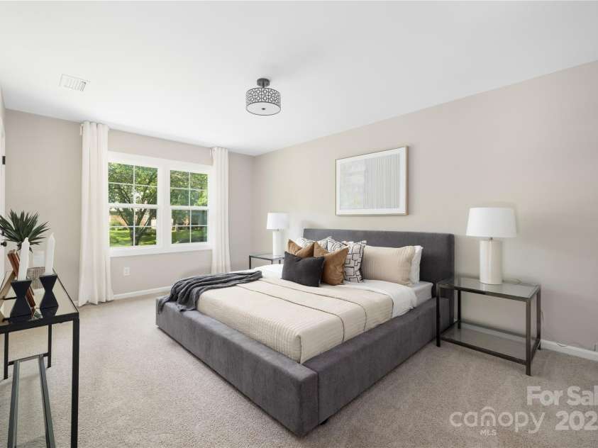 7407 Limerick Drive, Charlotte, NC 28270.  MLS# CAR4274936, YatesRealty ID 22600. 