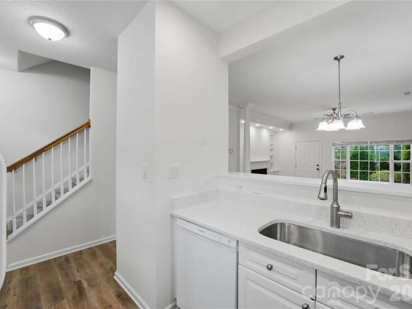 11544 Savannah Creek Drive, Charlotte, NC 28273.  MLS# CAR4376450, YatesRealty ID 22602. 