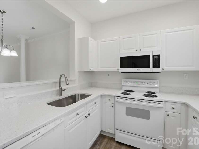 11544 Savannah Creek Drive, Charlotte, NC 28273.  MLS# CAR4376450, YatesRealty ID 22602. 