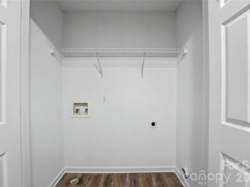 11544 Savannah Creek Drive, Charlotte, NC 28273.  MLS# CAR4376450, YatesRealty ID 22602. 