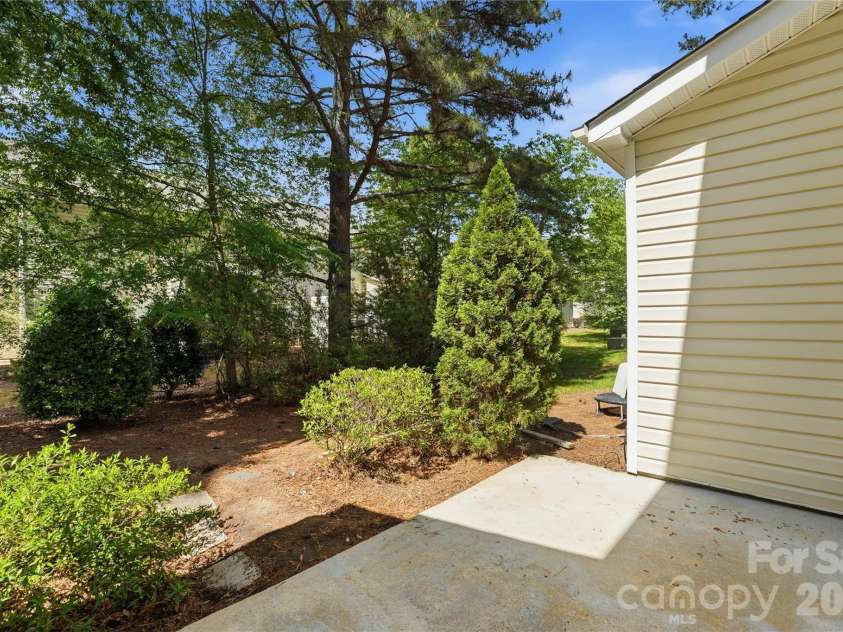 11544 Savannah Creek Drive, Charlotte, NC 28273.  MLS# CAR4376450, YatesRealty ID 22602. 