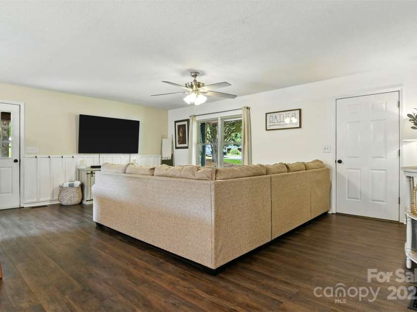 5378 Westwood Drive, Granite Falls, NC 28630.  MLS# CAR4268725, YatesRealty ID 22602. 