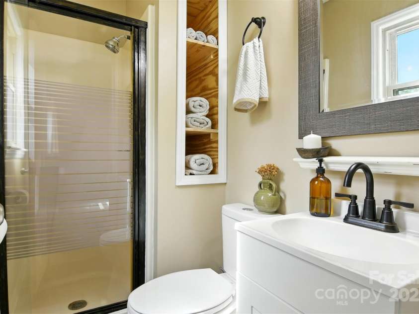 5378 Westwood Drive, Granite Falls, NC 28630.  MLS# CAR4268725, YatesRealty ID 22602. 