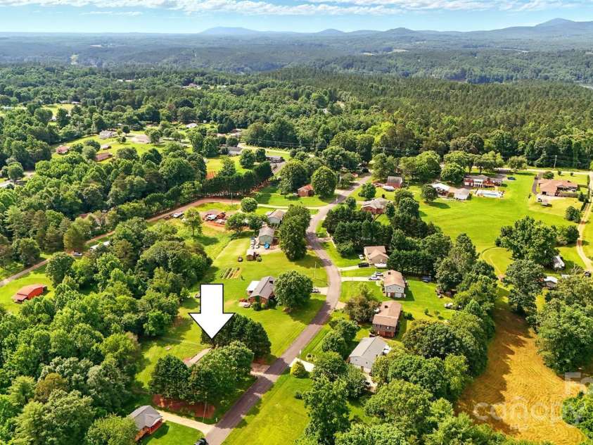 5378 Westwood Drive, Granite Falls, NC 28630.  MLS# CAR4268725, YatesRealty ID 22602. 