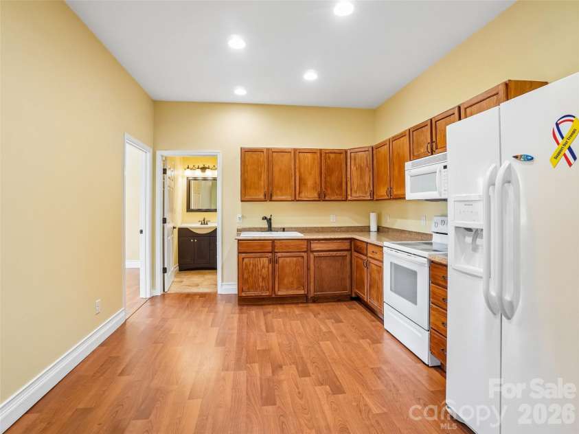 65 Horizon Way, Alexander, NC 28701.  MLS# CAR4376099, YatesRealty ID 22603. 