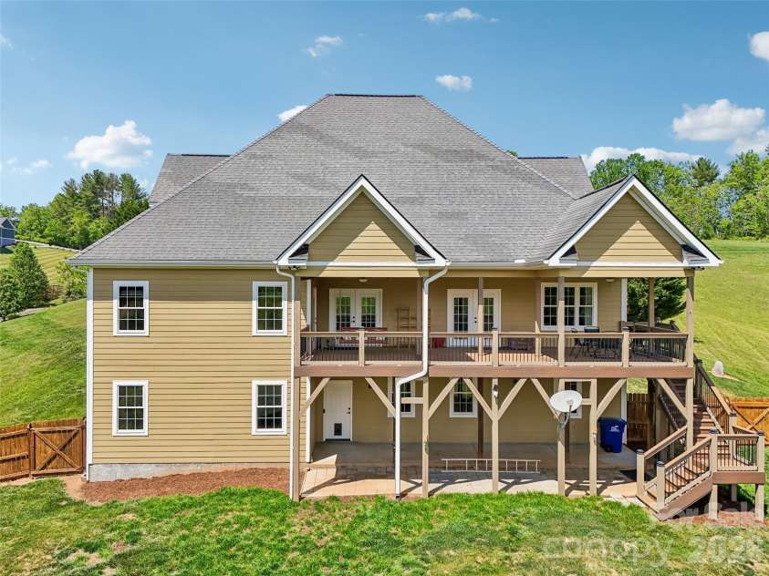 65 Horizon Way, Alexander, NC 28701.  MLS# CAR4376099, YatesRealty ID 22603. 
