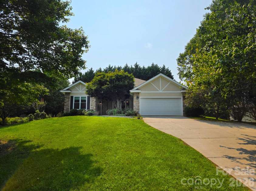 57 Talon Trail Lane, Etowah, NC 28729.  MLS# CAR4376789, YatesRealty ID 22604. 