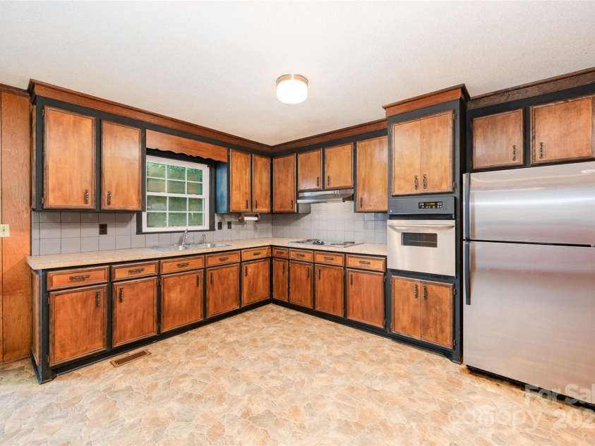 2415 Hargette Road, Monroe, NC 28112.  MLS# CAR4245405, YatesRealty ID 22605. 
