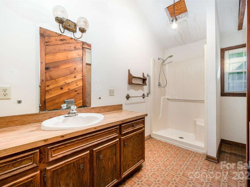 2415 Hargette Road, Monroe, NC 28112.  MLS# CAR4245405, YatesRealty ID 22605. 