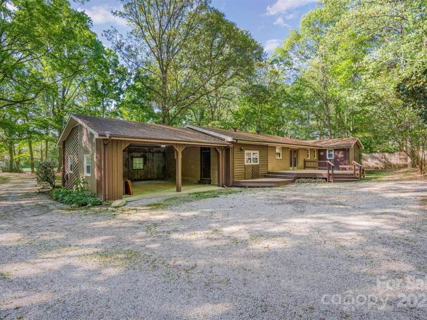 2415 Hargette Road, Monroe, NC 28112.  MLS# CAR4245405, YatesRealty ID 22605. 
