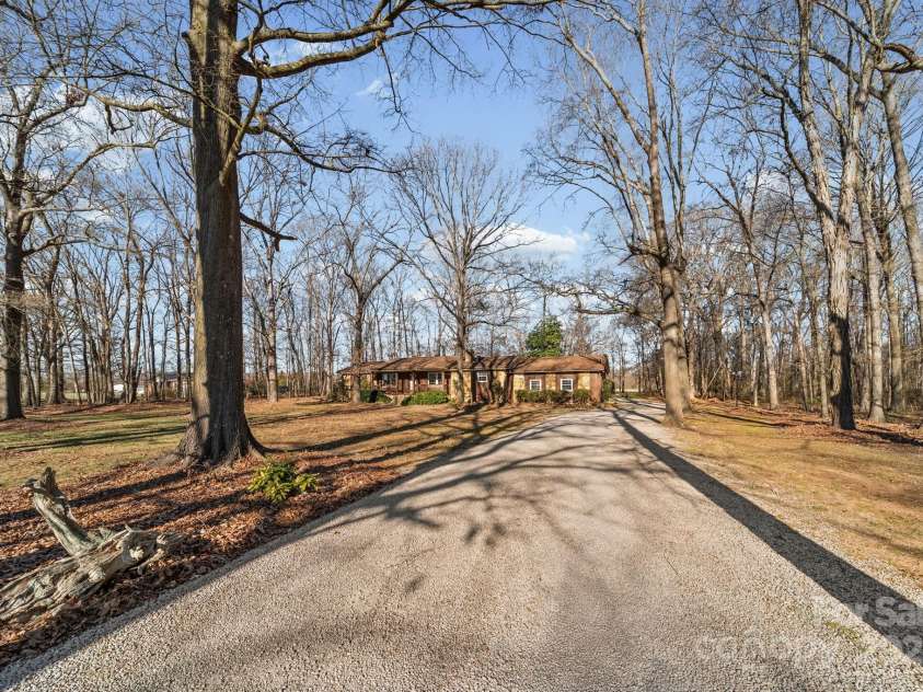 2415 Hargette Road, Monroe, NC 28112.  MLS# CAR4331531, YatesRealty ID 22605. 
