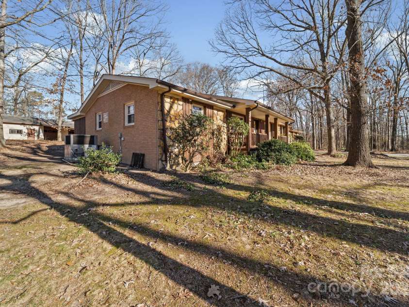 2415 Hargette Road, Monroe, NC 28112.  MLS# CAR4331531, YatesRealty ID 22605. 