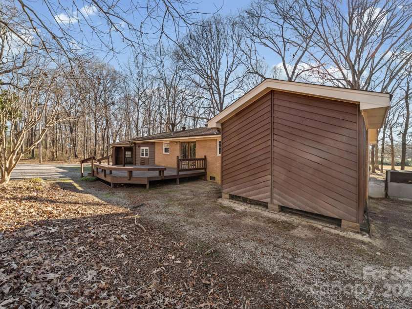 2415 Hargette Road, Monroe, NC 28112.  MLS# CAR4331531, YatesRealty ID 22605. 