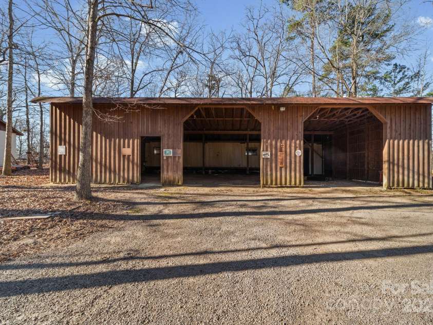 2415 Hargette Road, Monroe, NC 28112.  MLS# CAR4331531, YatesRealty ID 22605. 