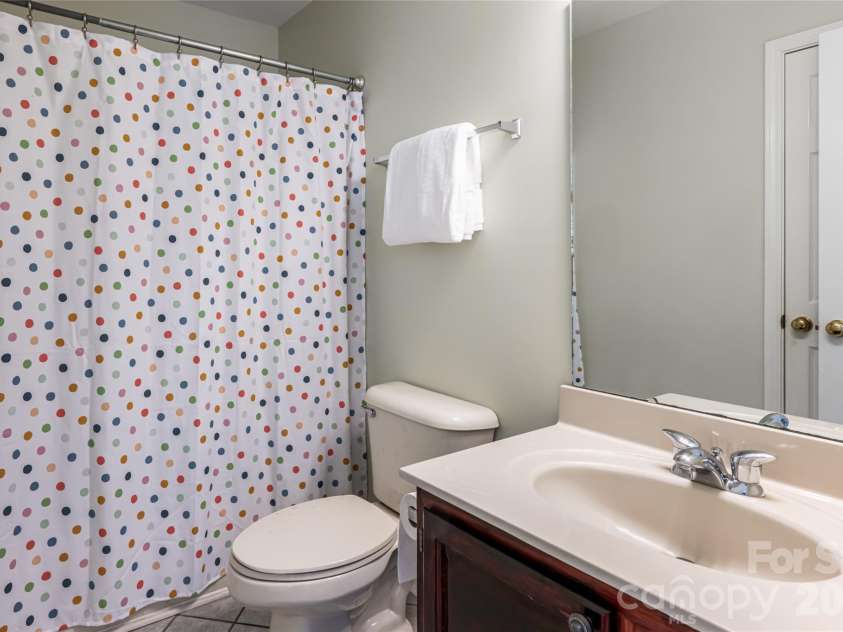 5 Mallory Meadows Court, Arden, NC 28704.  MLS# CAR4374327, YatesRealty ID 22605. 