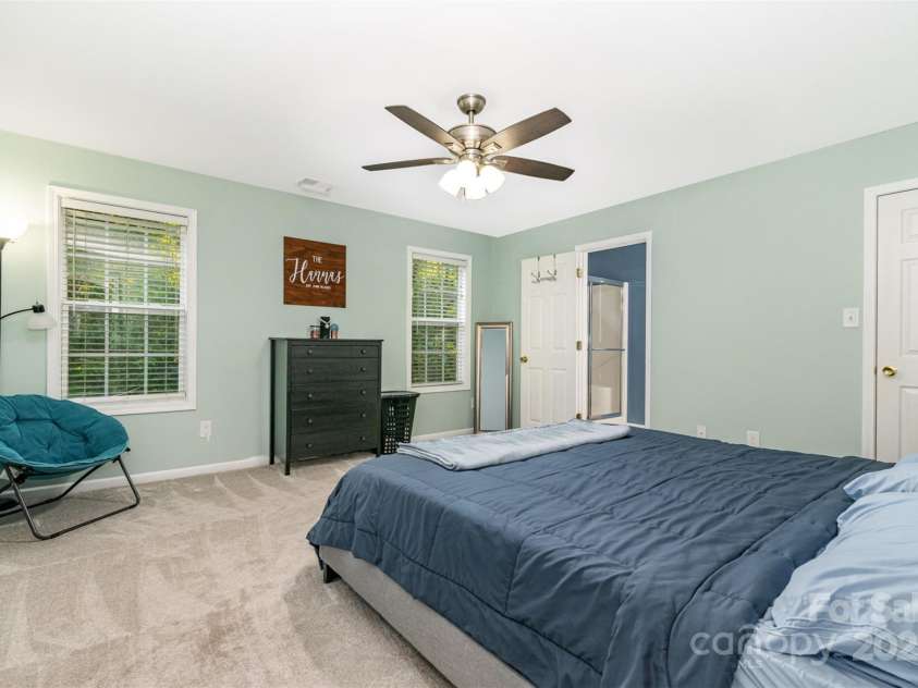 3915 Planters Watch Drive, Charlotte, NC 28278.  MLS# CAR4291739, YatesRealty ID 22606. 