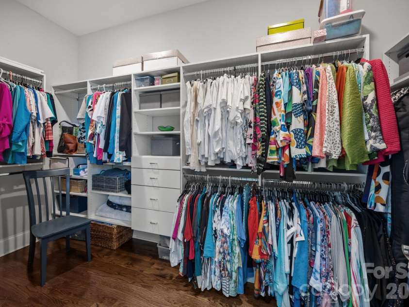 122 Sisters Cove Court, Mooresville, NC 28117.  MLS# CAR4368583, YatesRealty ID 22607. Primary Closet