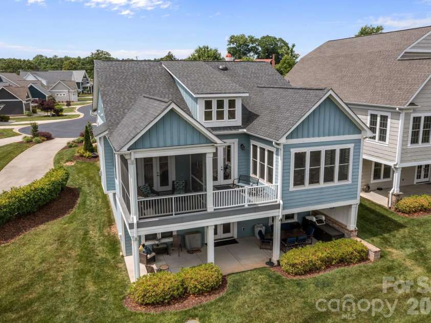 122 Sisters Cove Court, Mooresville, NC 28117.  MLS# CAR4368583, YatesRealty ID 22607. Rear