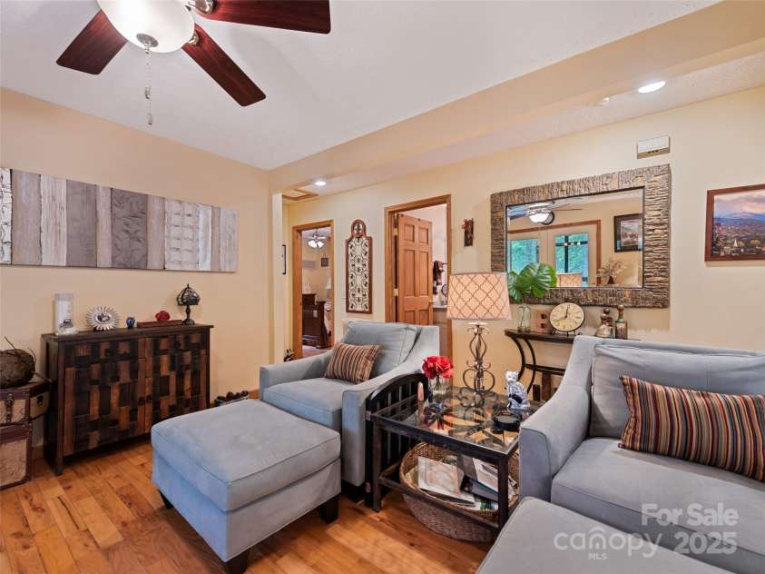 218 Red Oak Drive, Maggie Valley, NC 28751.  MLS# CAR4247895, YatesRealty ID 22607. 