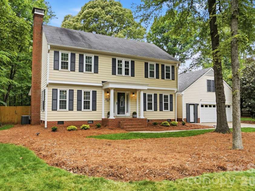 10646 Hall Drive, Charlotte, NC 28270.  MLS# CAR4370034, YatesRealty ID 22609. 