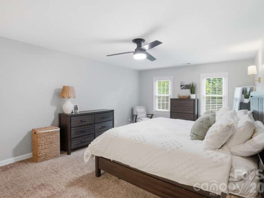 10646 Hall Drive, Charlotte, NC 28270.  MLS# CAR4370034, YatesRealty ID 22609. 