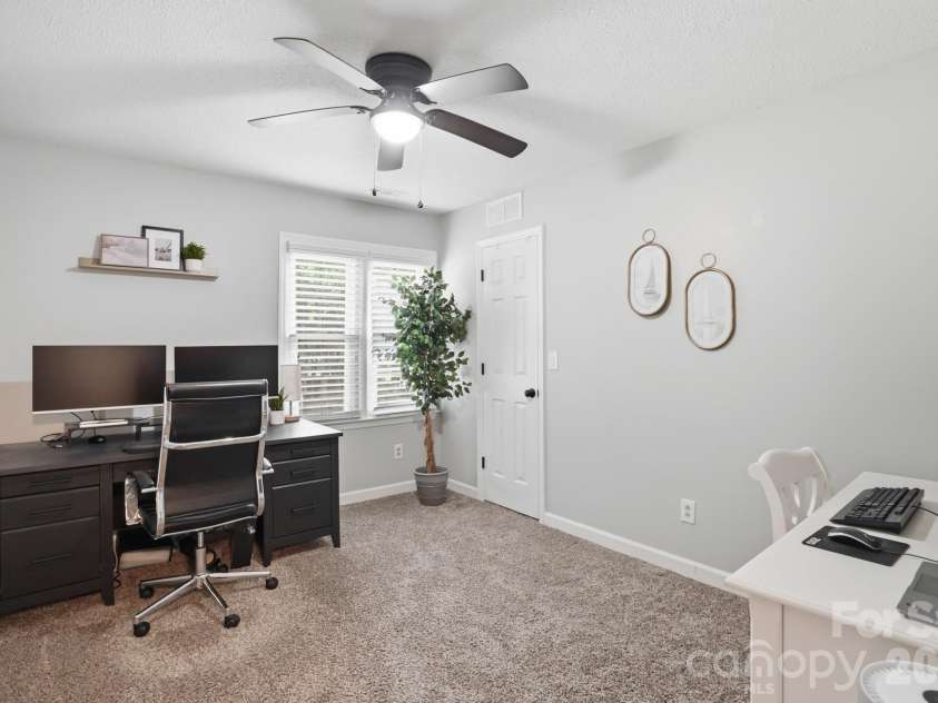 10646 Hall Drive, Charlotte, NC 28270.  MLS# CAR4370034, YatesRealty ID 22609. 